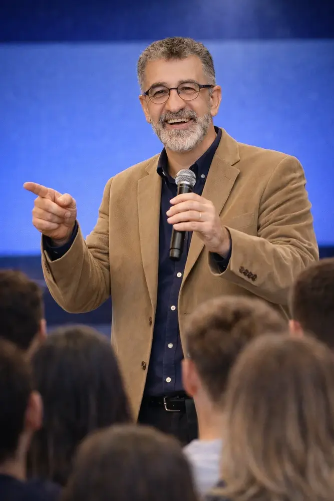 Muhammed Rıdvan Sadıkoğlu canlı buluşmada